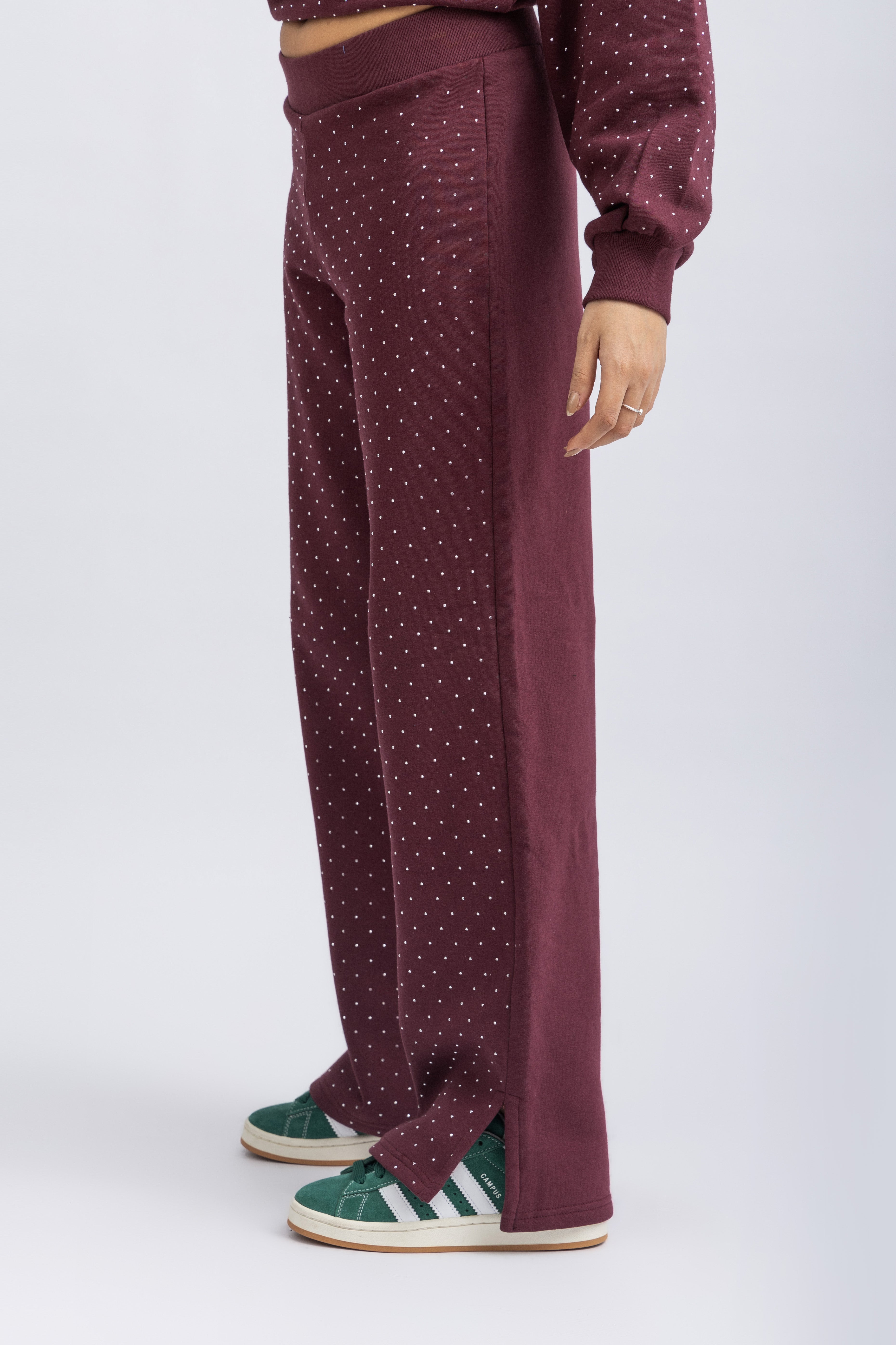 burgundy wide-legged sweatpants