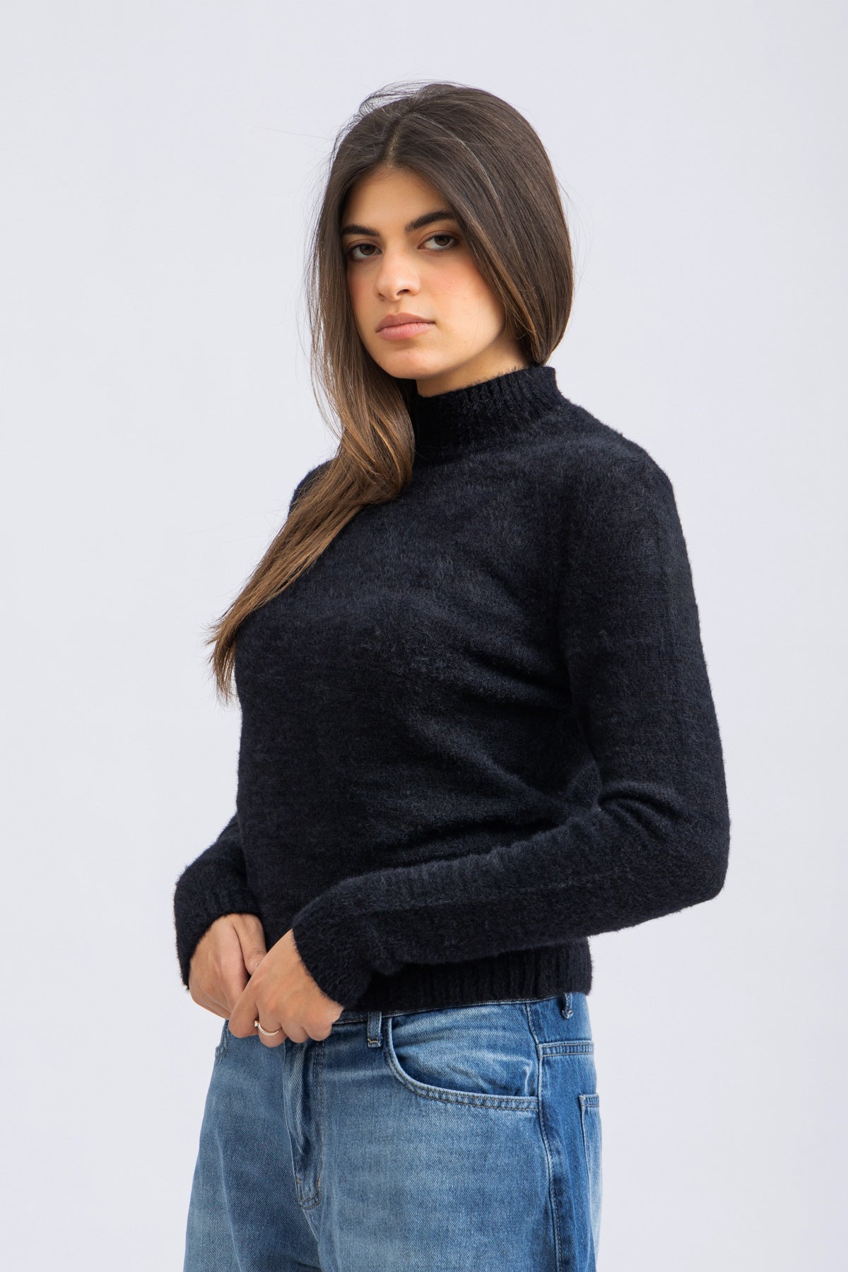 black long sleeve Pullover